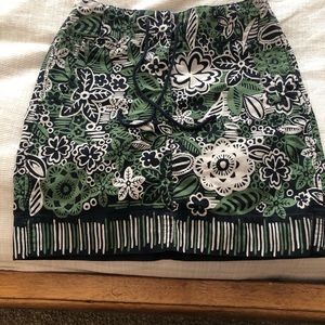 4 for $20 LOFT size 6 patterned skirt